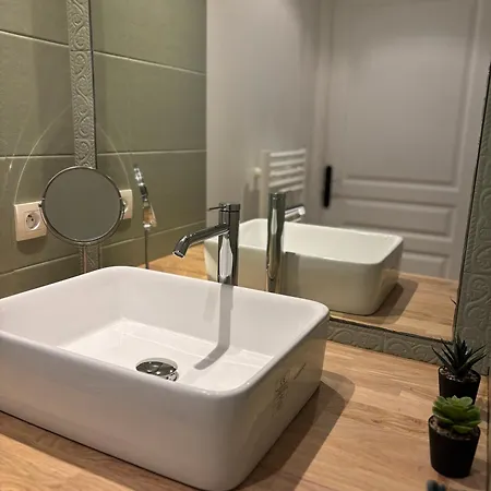Super T2 Renove Apercu Toutes Commodites Apartment Antibes