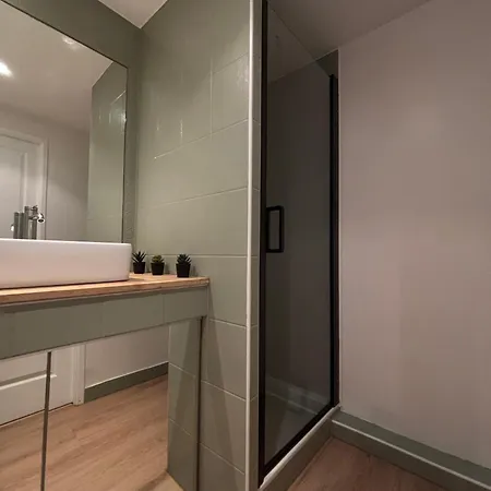 Apartment Super T2 Renove Apercu Toutes Commodites *
